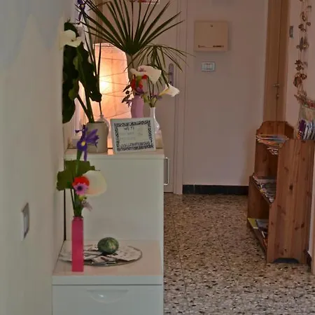 ゲストハウス Levante Blu ラ・スペツィア