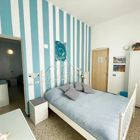 Guest house Levante Blu 3*